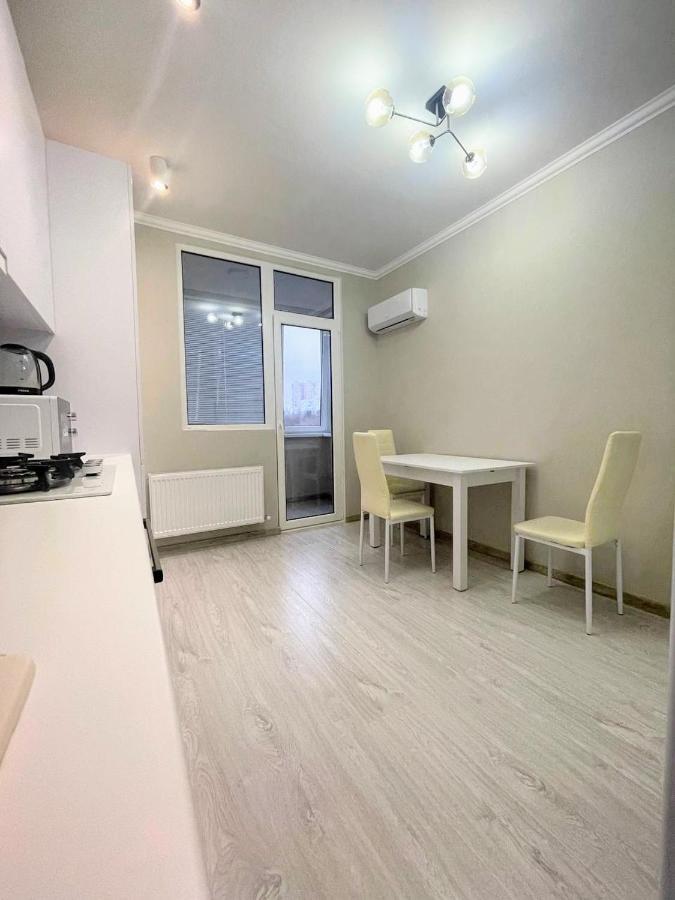 Beautiful Apartment In คีชีเนา ภายนอก รูปภาพ